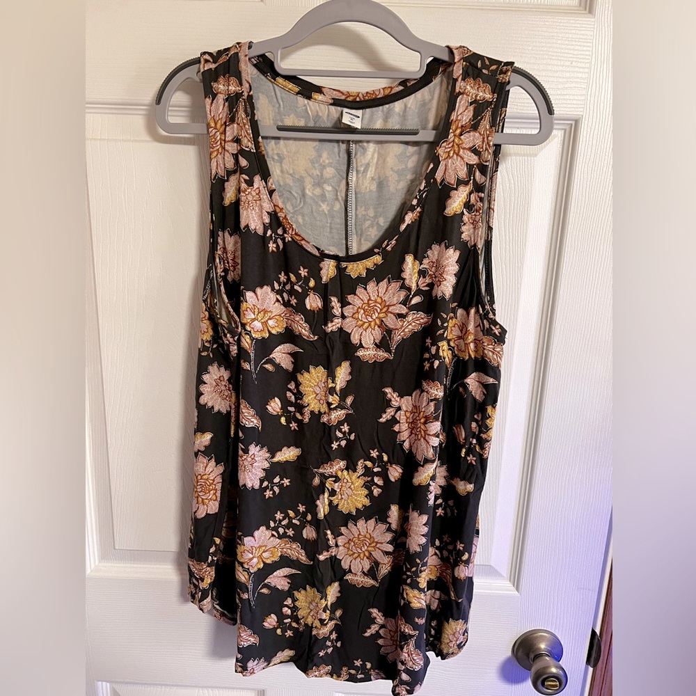 Old Navy Luxe tank top
